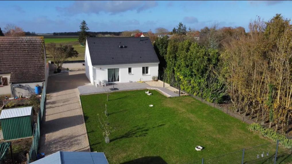 Petite Maison Au Calme Poupry Bagian luar foto