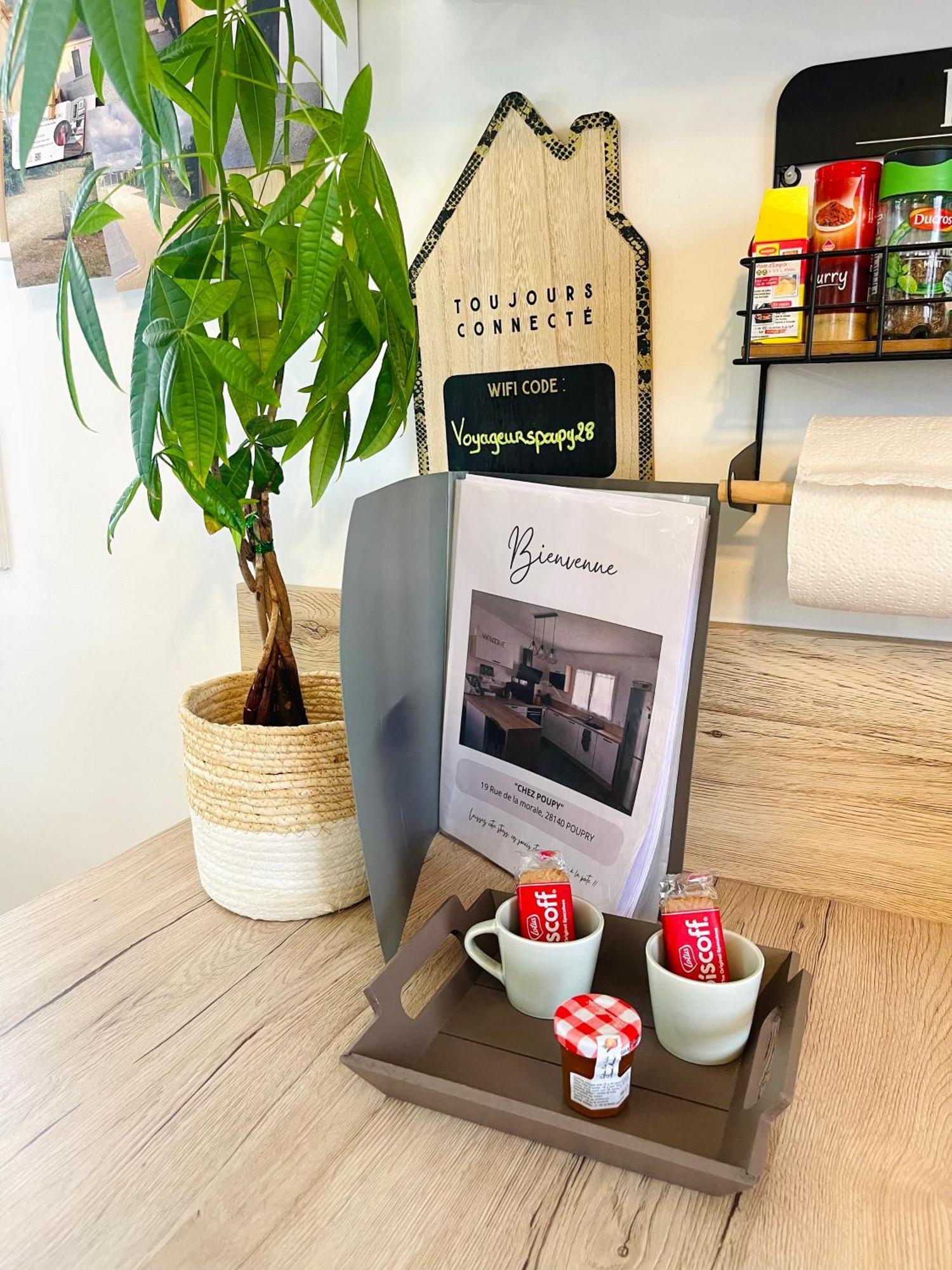 Petite Maison Au Calme Poupry Bagian luar foto
