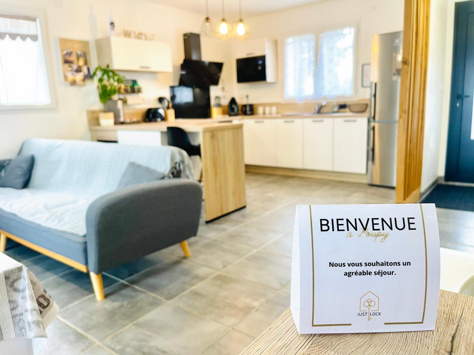 Petite Maison Au Calme Poupry Bagian luar foto