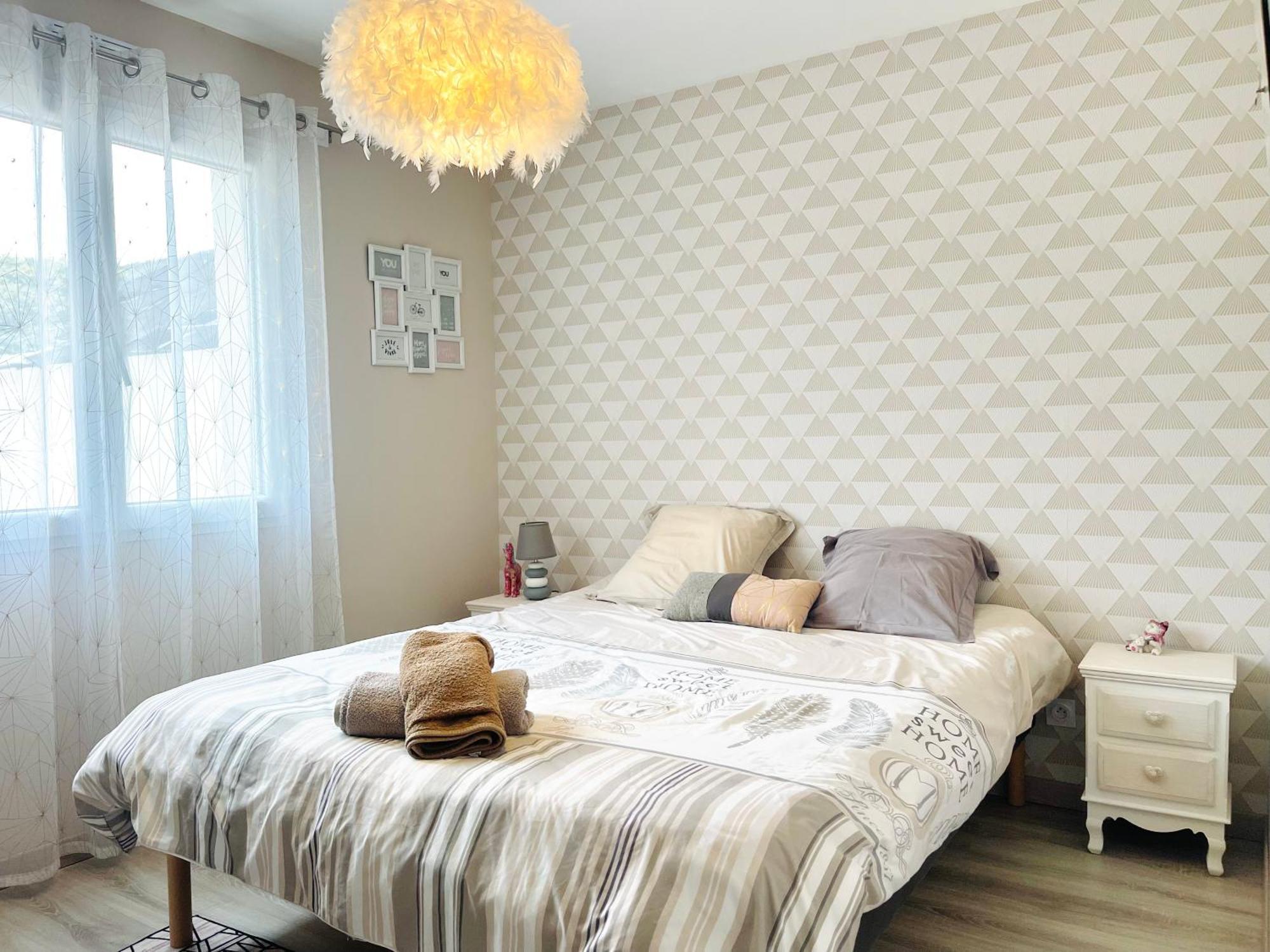 Petite Maison Au Calme Poupry Bagian luar foto