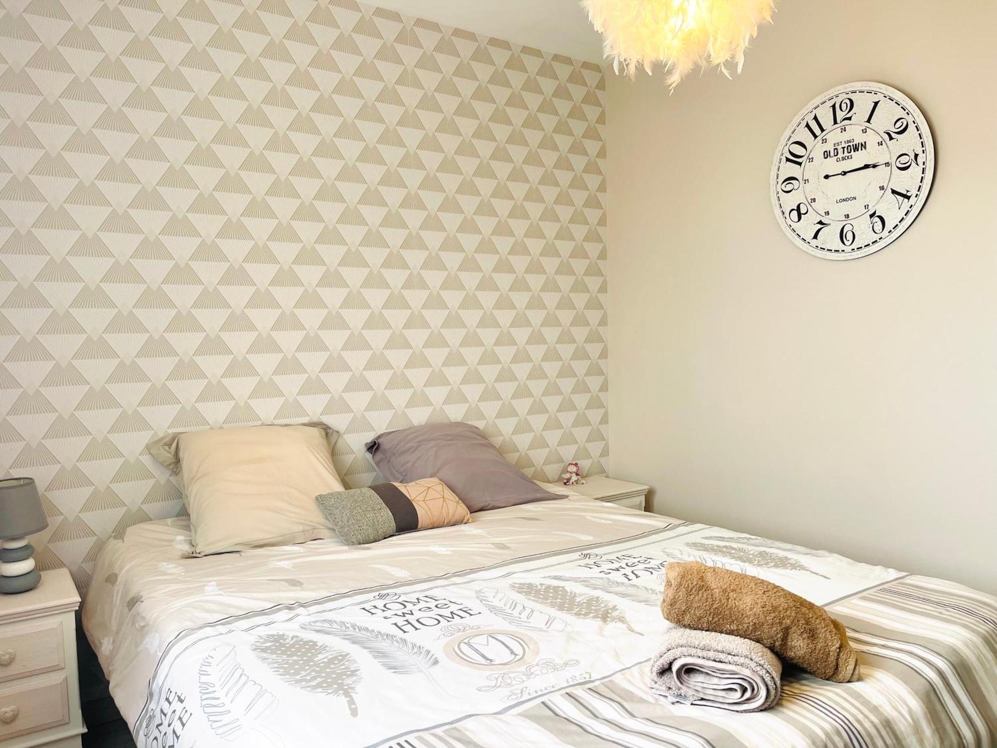Petite Maison Au Calme Poupry Bagian luar foto