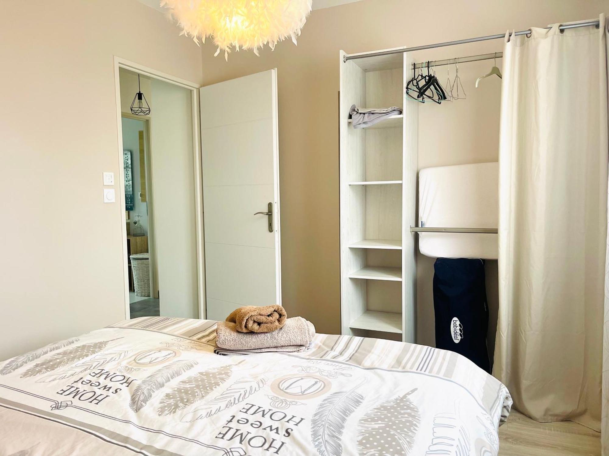 Petite Maison Au Calme Poupry Bagian luar foto